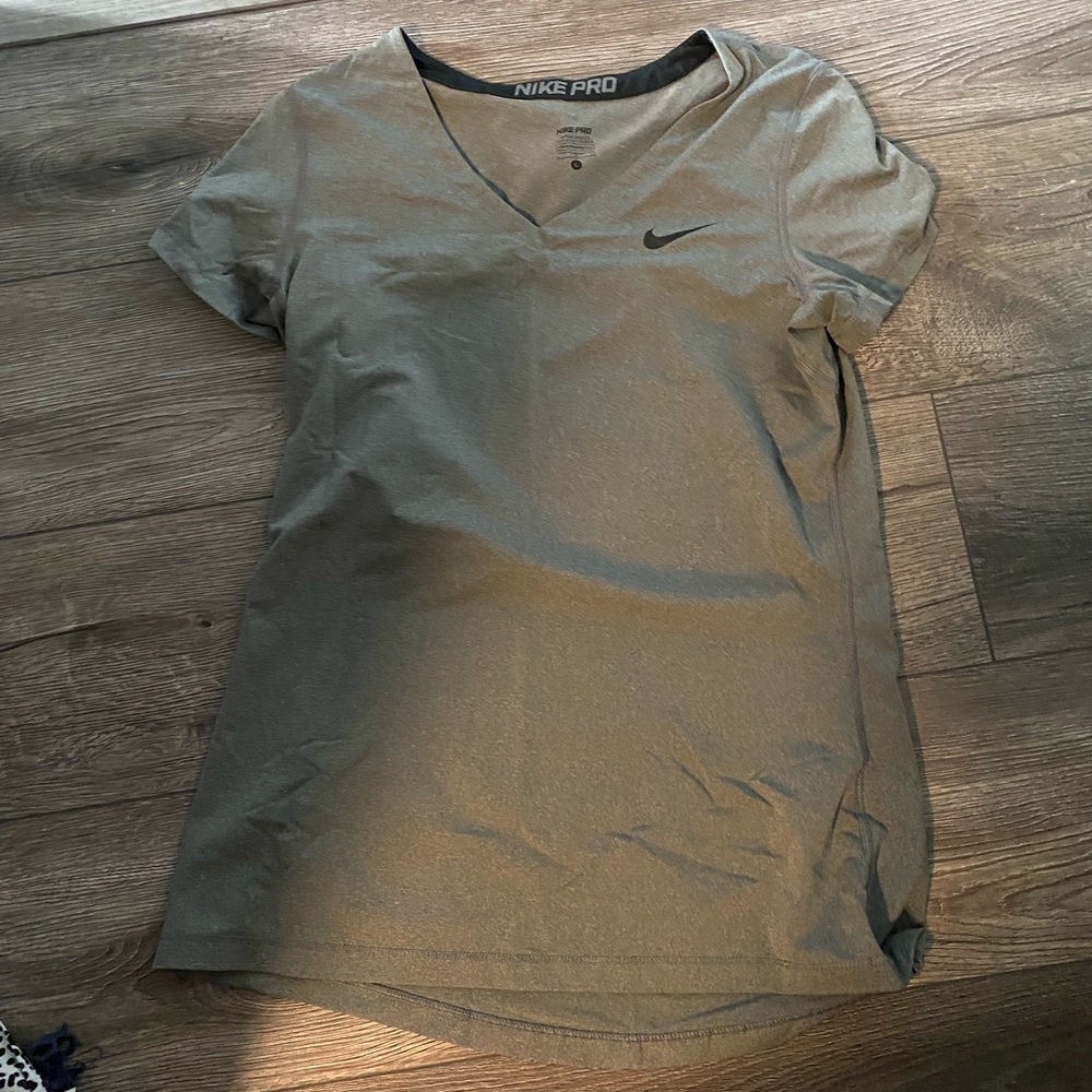 Womens Nike Pro v neck
